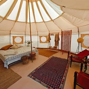 https://glamping-pa-amager.copenhagenhotelselect.com